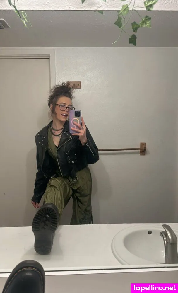 life.with.luna.xo, lifewithlunaxo Nude Leaked OnlyFans Photo #6km3YevUna