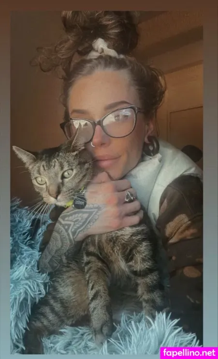 Lifewithlunaxo OnlyFans Thumbnail #shYQsqUMUH