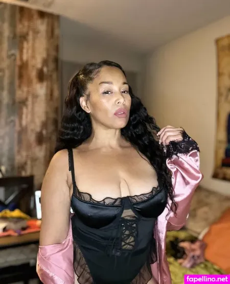 Lifewithnikkinik OnlyFans Thumbnail #glGAzZyZji