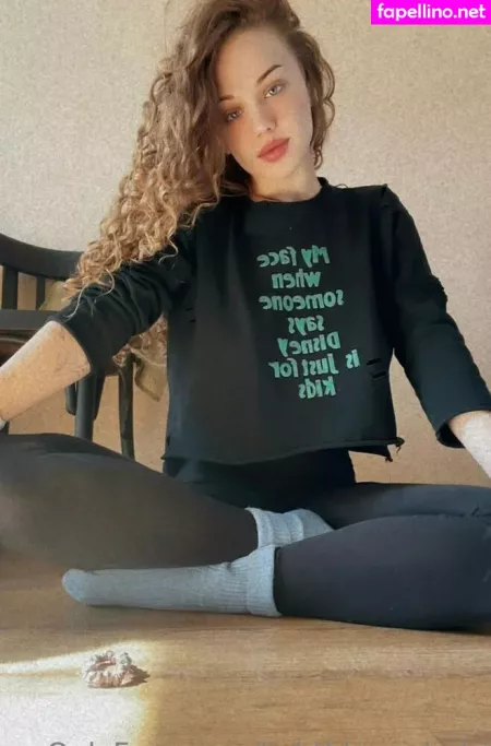 Lightbluenebula OnlyFans Thumbnail #siHiteSm4R