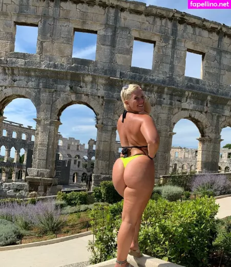 Lightbulblonde OnlyFans Thumbnail #tamn5h8q75