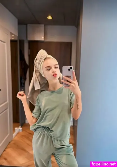 Lightning Girl2 OnlyFans Thumbnail #0Nrm08Jf0H