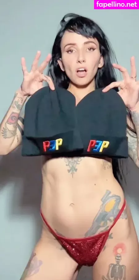 Lights Poxleitner OnlyFans Thumbnail #b01R4gSXB0