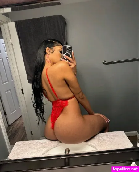 Lightskinkim OnlyFans Thumbnail #3DEb5T4Gr9