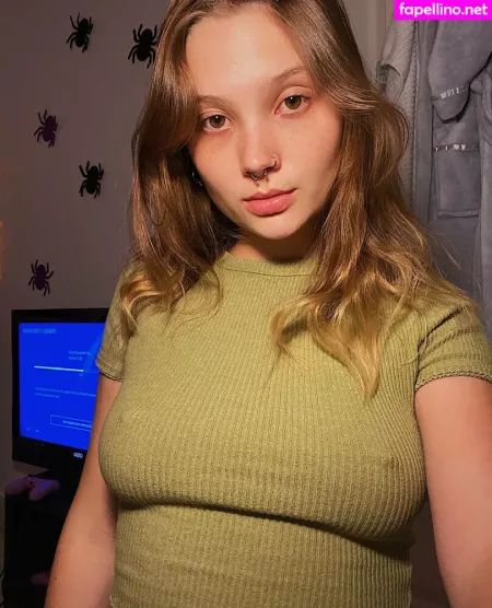 Liittlekrissy OnlyFans Thumbnail #f3PjLGUxn4