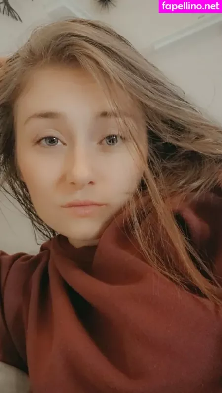 Liittleladyfree OnlyFans Thumbnail #jgS1skftWD