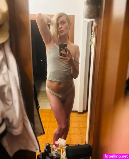 Likeaslufem OnlyFans Thumbnail #tXhiLBhe8E