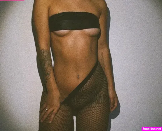 Likebaklava OnlyFans Thumbnail #uNZVStVBC1