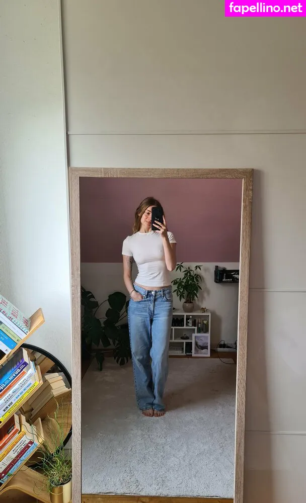 kalemia, lil_hanne, lilhanne1 Nude Leaked OnlyFans Photo #UKBuRTKVht