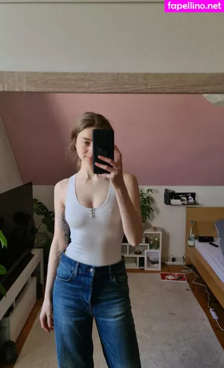 Lil Hanne 1 OnlyFans Thumbnail #cBFpjlRgRU