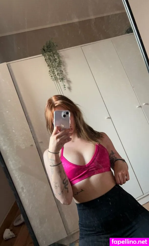 Lauonly150, laulost148584, lil___lau, littlelau Nude Leaked OnlyFans Photo #1E9waehGQn