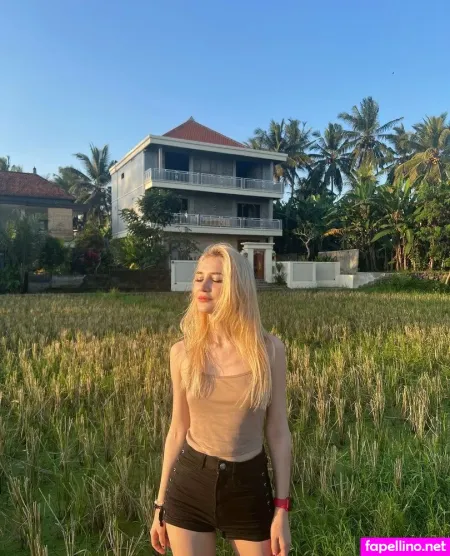 Lil Lunabell OnlyFans Thumbnail #D1lIU8WIS2