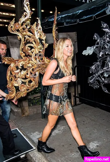 Lila Grace Moss OnlyFans Thumbnail #MNmf8hu8Lo