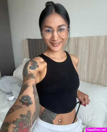 Lilaalotus OnlyFans Thumbnail #4qWD4syin2