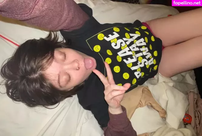 Lilac Lullaby OnlyFans Thumbnail #2fHN3MgSXH