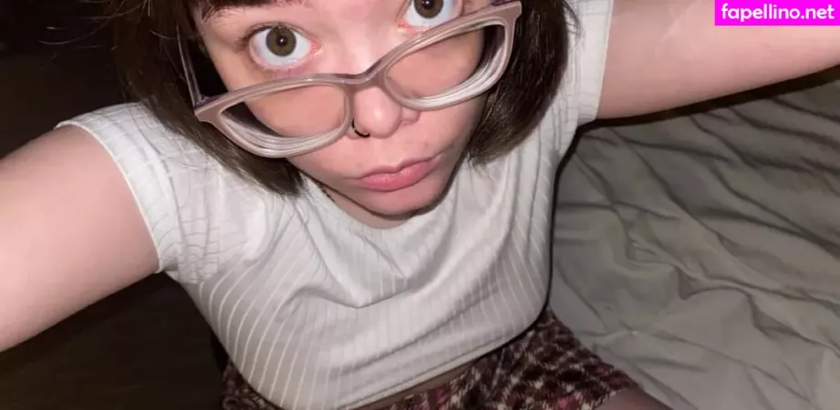 Lilac Lullaby OnlyFans Thumbnail #twnT4mOve4