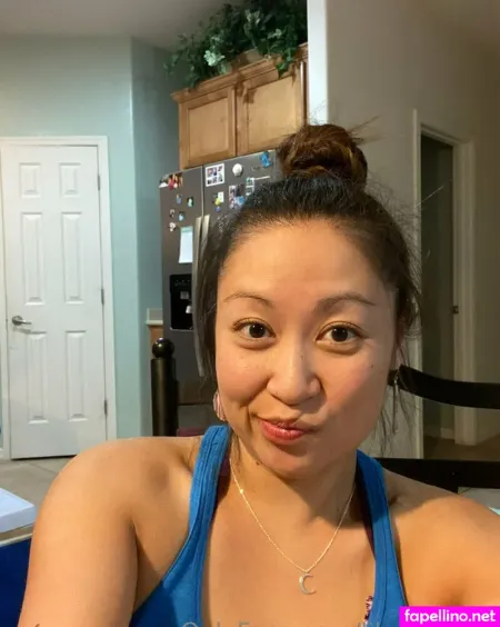 Lilasiangurl OnlyFans Thumbnail #4wUKEoc9xJ