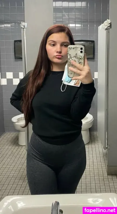 Lilbabyashlyn OnlyFans Thumbnail #uHUiyQrPbN