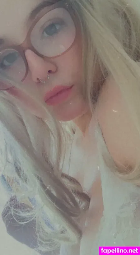 Lilbabymarceline OnlyFans Thumbnail #gE9mcX32Nx