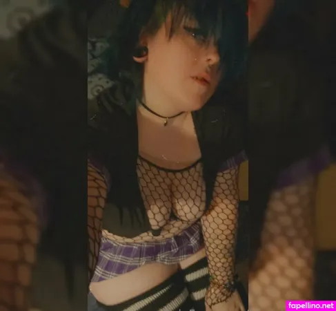 Lilbbwstoner OnlyFans Thumbnail #O4VgfhdHqu