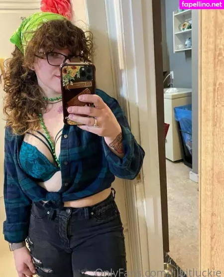Lilbitluckie OnlyFans Thumbnail #qEBiqWxd7a