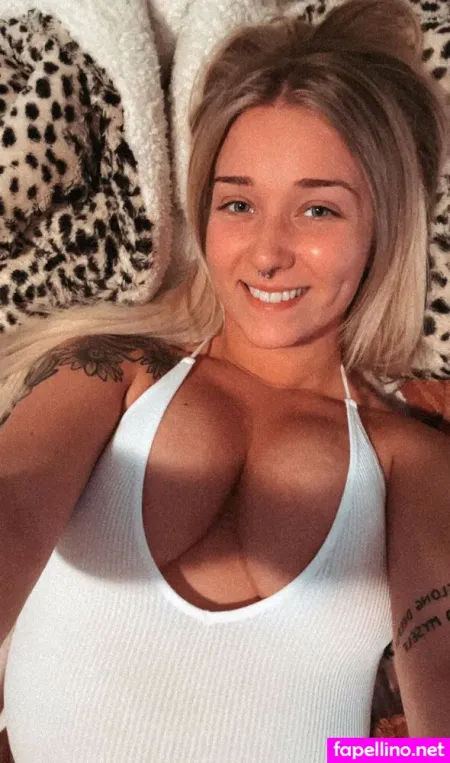 Lilblondiebit OnlyFans Thumbnail #54eOp25xQg