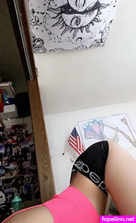 Lilbootybackus18 OnlyFans Thumbnail #NV57yQSWD4