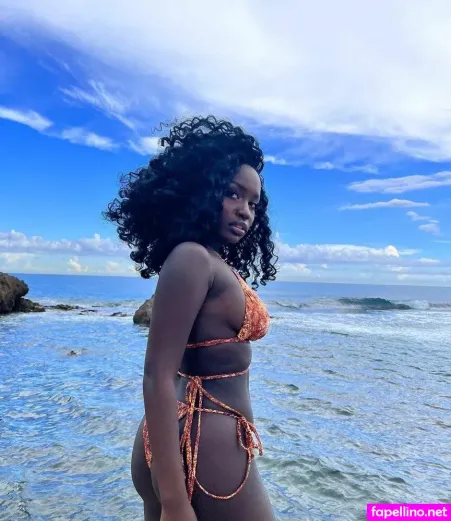 Lilcozi OnlyFans Thumbnail #DnBJE0X1fE