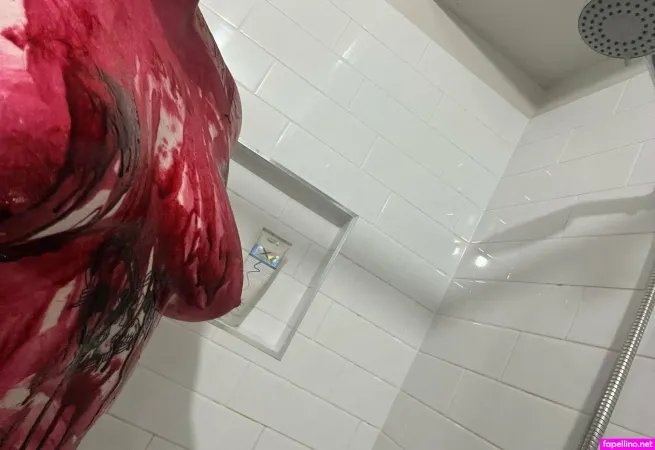 Lilcrybaby444 Main Profile Photo