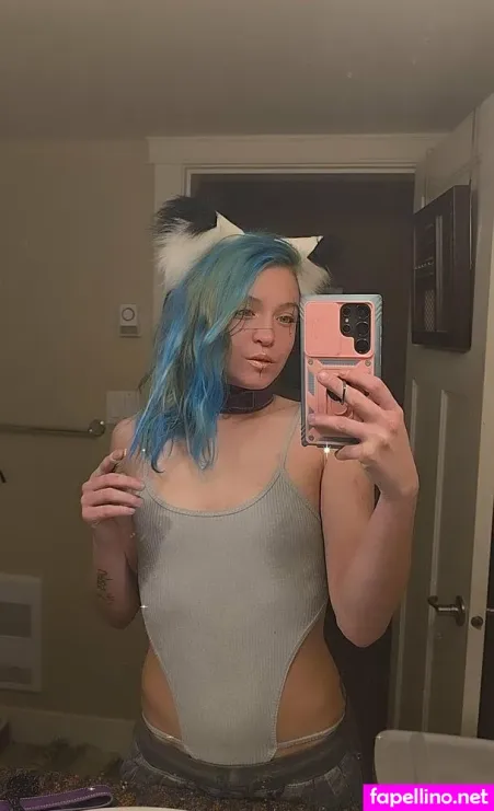 Lilcumkitten OnlyFans Thumbnail #0TxJ6IF414