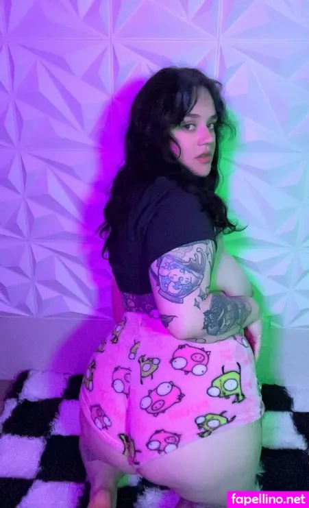 Lildebbiecakes OnlyFans Thumbnail #4pDIUb0DEV