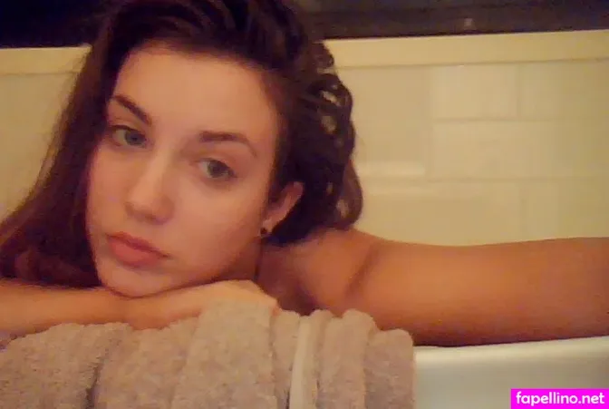 Lildixonclare OnlyFans Thumbnail #J9XzhrfRir