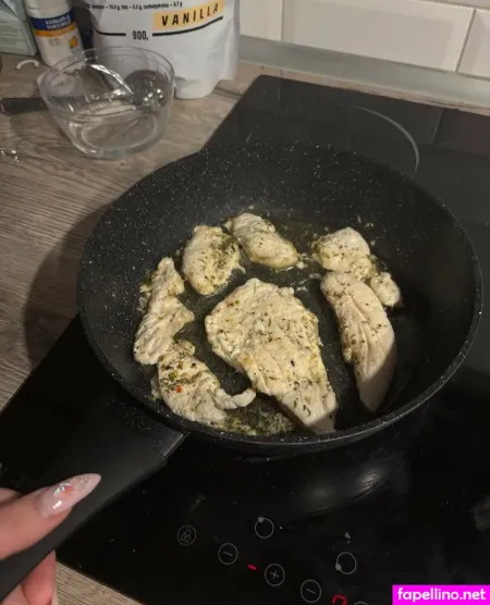 Lilfoxyts OnlyFans Thumbnail #FfK2MfjUPB