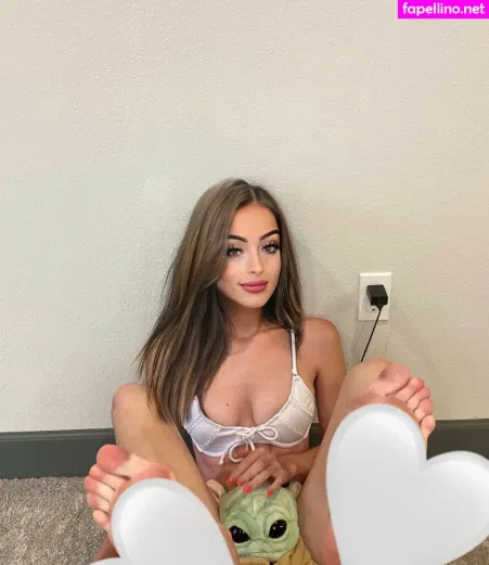 Lilgirlbrookee OnlyFans Thumbnail #v1RBM4TQVr