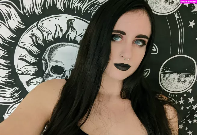 Lilgothhunny OnlyFans Thumbnail #Agjf9ODZ2I