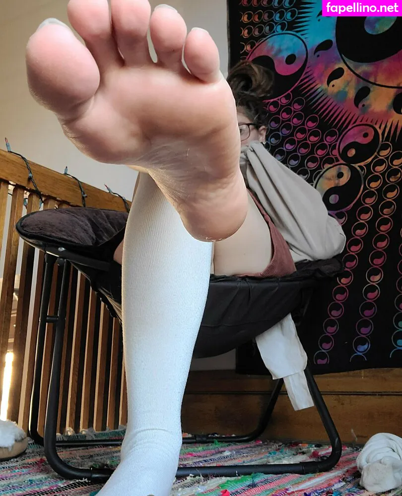 lilhippie_, lilhippietoes Nude Leaked OnlyFans Photo #x1MS1ATUf2
