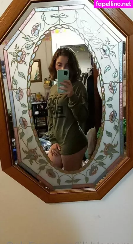 Lili Blossom OnlyFans Thumbnail #1ASuvjLZWZ