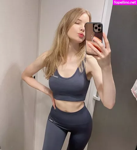 Lili Johansson OnlyFans Thumbnail #YN2BuMcqeY
