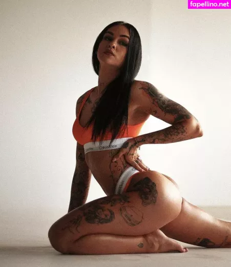 Lili Laskai OnlyFans Thumbnail #hwvSzs7GG4