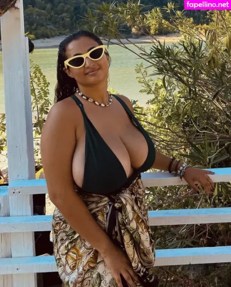 Lili M OnlyFans Thumbnail #Fnt2qn7xGZ