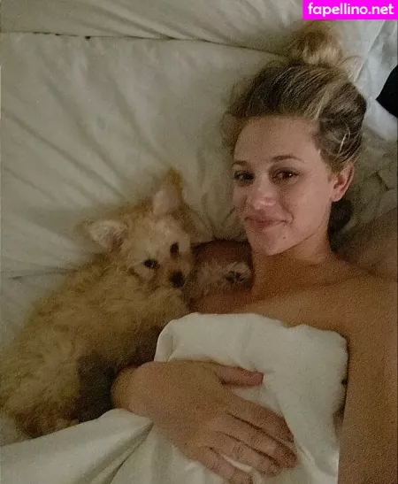 Lili Reinhart OnlyFans Thumbnail #BIKi6ZSKM1