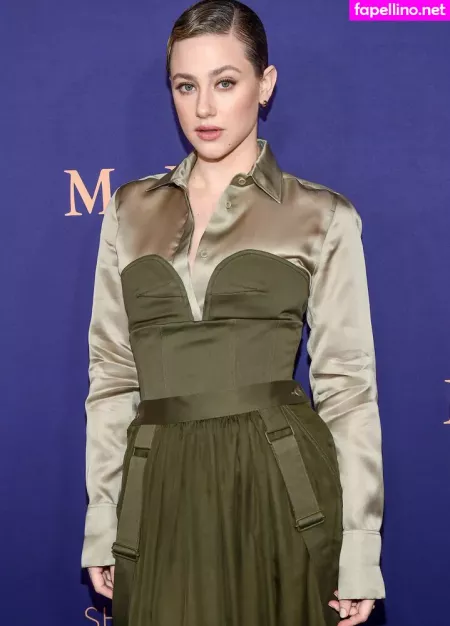 Lili Reinhart OnlyFans Thumbnail #Ez1MMfEIZQ