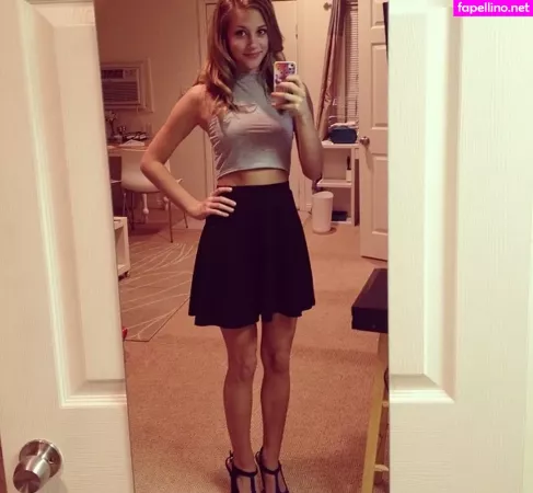 Lili Reinhart OnlyFans Thumbnail #IqQ4CPZQGM