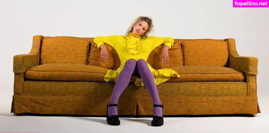 Lili Reinhart OnlyFans Thumbnail #J4Vj3En0UW