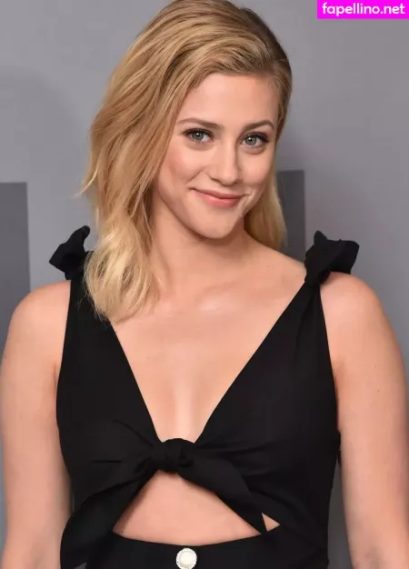 Lili Reinhart OnlyFans Thumbnail #KNZnDA2ZIi