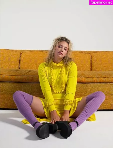 Lili Reinhart OnlyFans Thumbnail #RKLFy06Bug