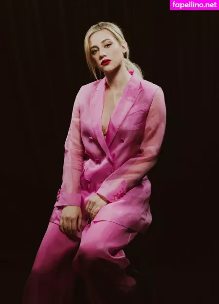 Lili Reinhart OnlyFans Thumbnail #TJ5l0hd0bf