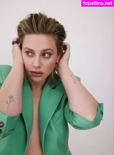 Lili Reinhart OnlyFans Thumbnail #YGw9H6lzWl