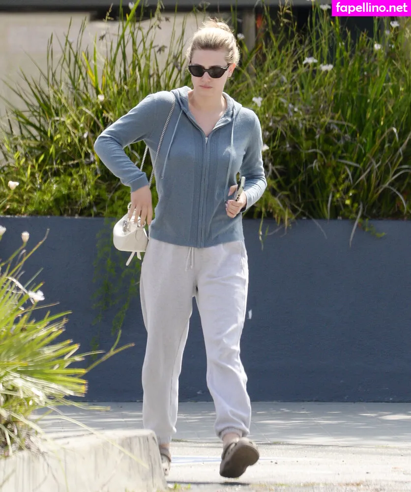 Lili Reinhart, Unpublished Photos, lilireinhart Nude Leaked OnlyFans Photo #Zc3wjwP1zn