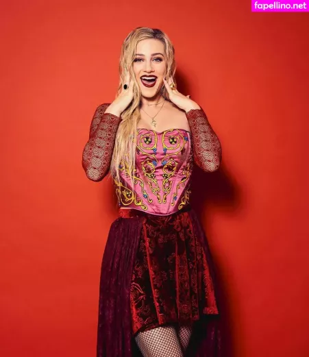 Lili Reinhart OnlyFans Thumbnail #Zct6eu50X5